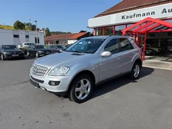 Silber Gebraucht 2008 Mercedes ML320 SUV | 10.900 € (Teuer)