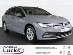Mondsteingrau Gebraucht 2023 VW Golf VIII Life Kombi | 27.290 € (Etwas zu teuer)