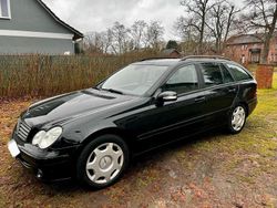 Schwarz Gebraucht 2006 Mercedes C220 Kombi | 2.250 € (Fairer Preis)