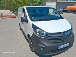 Weiß Gebraucht 2017 Opel Vivaro Van | 8.500 €