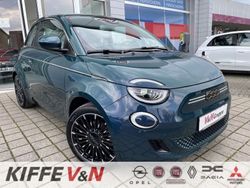 Ozean grün Gebraucht 2023 Fiat 500e Limousine | 24.890 € (Fairer Preis)
