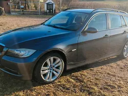 Grau Gebraucht 2005 BMW 330 Kombi | 2.990 € (Superpreis)