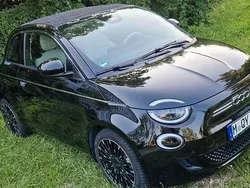 Schwarz Gebraucht 2022 Fiat 500e La Prima Cabrio | 19.800 € (Superpreis)