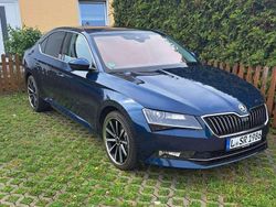 Blau Gebraucht 2016 Skoda Superb Ambition Limousine | 19.200 € (Fairer Preis)