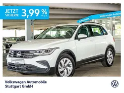 Pure white Gebraucht 2023 VW Tiguan Life SUV | 32.330 € (Superpreis)