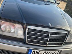Schwarz Gebraucht 1994 Mercedes E200 Cabrio | 11.999 €