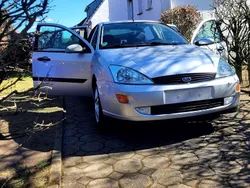 Gebraucht 2000 Ford Focus Trend Limousine | 1.350 € (Fairer Preis)