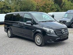 Schwarz Gebraucht 2023 Mercedes Vito Kombi | 34.986 €