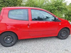 Rot Gebraucht 2012 Renault Twingo Expression Kleinwagen | 1.800 € (Guter Preis)