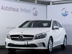 Weiß Gebraucht 2015 Mercedes A180 Style Kombi | 12.990 € (Fairer Preis)