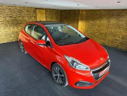 Orange Gebraucht 2016 Peugeot 208 Active Kleinwagen | 6.489 € (Fairer Preis)