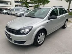 Grau Gebraucht 2005 Opel Astra Kombi | 1.700 € (Superpreis)