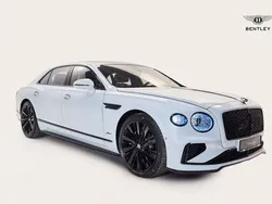 Weiß Neu 2025 Bentley Flying Spur Limousine | 366.934 € (Etwas zu teuer)