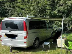 Silber Gebraucht 2009 Mercedes Viano Marco Polo Van / Kleinbus | 31.500 €