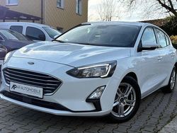 Weiß Gebraucht 2021 Ford Focus Limousine | 13.150 € (Etwas zu teuer)
