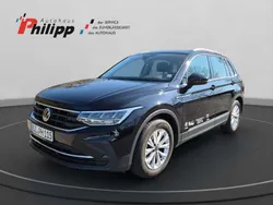 Schwarz Gebraucht 2021 VW Tiguan Life SUV | 30.990 € (Etwas zu teuer)