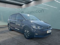 Blau Gebraucht 2023 VW Touran Move Van / Kleinbus | 34.130 € (Fairer Preis)