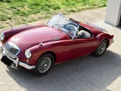Rot Gebraucht 1957 MG MGA Cabrio | 31.900 €