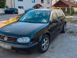 Schwarz Gebraucht 2002 VW Golf IV Limousine | 700 € (Guter Preis)