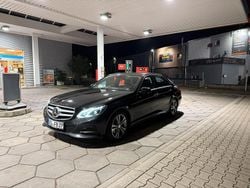 Schwarz Gebraucht 2015 Mercedes E300 Limousine | 11.350 € (Superpreis)
