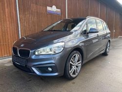 Grau Gebraucht 2018 BMW 220 Gran Tourer Sport Line Van / Kleinbus | 12.999 € (Guter Preis)