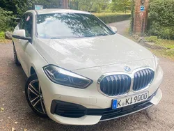 Weiß Gebraucht 2023 BMW 118 Sport Line Kleinwagen | 21.000 € (Guter Preis)