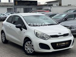 Weiß Gebraucht 2013 Kia Rio DREAM-TEAM Edition Limousine | 3.998 € (Teuer)