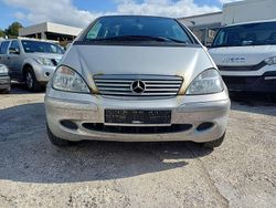 Grau Gebraucht 2002 Mercedes A160 Elegance Limousine | 500 € (Guter Preis)
