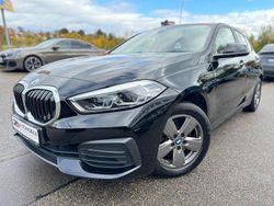Schwarz Gebraucht 2021 BMW 118 Advantage Kleinwagen | 17.999 € (Fairer Preis)