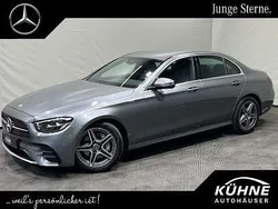 Grau Gebraucht 2023 Mercedes E200 AMG line Limousine | 41.850 € (Guter Preis)