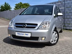Silber Gebraucht 2006 Opel Meriva Edition Van / Kleinbus | 3.990 € (Etwas zu teuer)