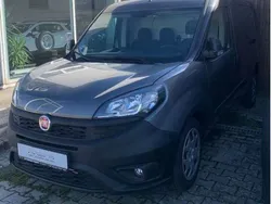 Colore esterno (grau (met)) Gebraucht 2022 Fiat Doblò Van / Kleinbus | 21.990 € (Etwas zu teuer)