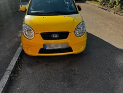 Gelb Gebraucht 2009 Kia Picanto Kleinwagen | 1.500 €