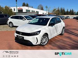 Weiß Gebraucht 2024 Opel Corsa Basis Limousine | 15.850 € (Guter Preis)