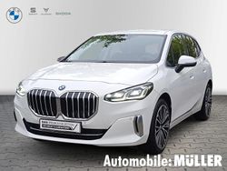 Weiss Gebraucht 2024 BMW 218 Active Tourer Luxury Line Van / Kleinbus | 31.780 € (Fairer Preis)