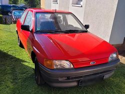 Rot Gebraucht 1991 Ford Escort | 3.000 €