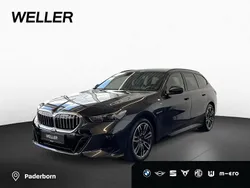 Sophistograu (grau) Gebraucht 2024 BMW 520 M Sport Kombi | 50.810 €