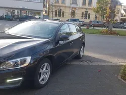 Schwarz Gebraucht 2014 Volvo V60 Kinetic Kombi | 9.750 € (Fairer Preis)