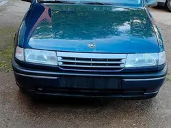 Blau Gebraucht 1991 Opel Vectra Limousine | 8.500 €
