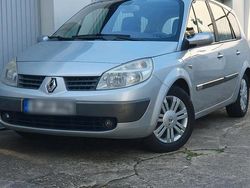 Silber Gebraucht 2004 Renault Scénic II Van / Kleinbus | 7.000 €
