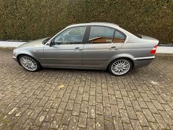 Grau Gebraucht 2003 BMW 320 M Sport Limousine | 2.500 € (Superpreis)