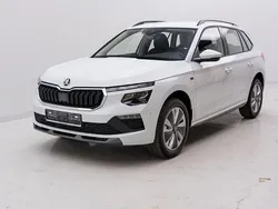 Moonweiß perleffekt Neu 2025 Skoda Kamiq Tour SUV | 35.520 €