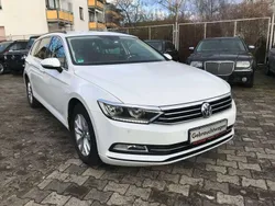 Pure white Gebraucht 2017 VW Passat Comfortline Kombi | 18.290 € (Guter Preis)