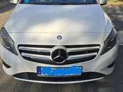 Weiß Gebraucht 2015 Mercedes A180 Style Limousine | 12.300 € (Guter Preis)