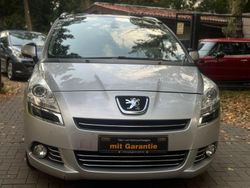 Silber Gebraucht 2012 Peugeot 5008 Allure Van / Kleinbus | 5.900 € (Fairer Preis)