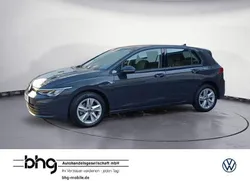 Grau Gebraucht 2022 VW Golf VIII Life Limousine | 18.660 € (Fairer Preis)