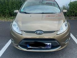 Beige Gebraucht 2012 Ford Fiesta Ambiente Limousine | 3.990 € (Fairer Preis)
