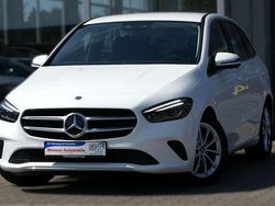 Polarweiß Gebraucht 2020 Mercedes B200 Progressive Van / Kleinbus | 25.900 € (Teuer)