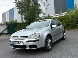 Grau Gebraucht 2005 VW Golf V Trendline Limousine | 3.000 € (Fairer Preis)