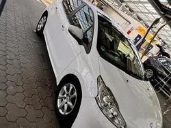 Weiß Gebraucht 2012 Peugeot 208 Kleinwagen | 7.800 € (Etwas zu teuer)